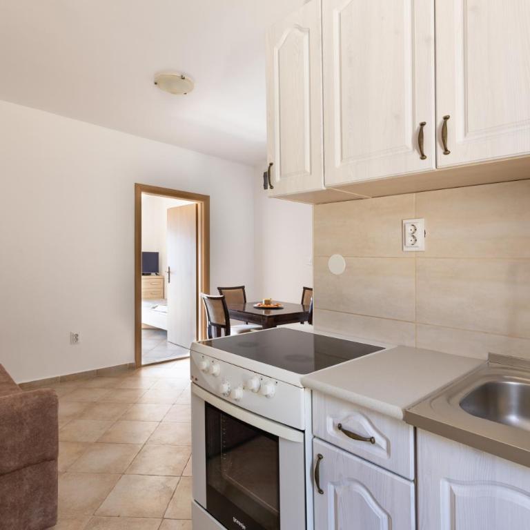 Tea - One-Bedroom Apartment - 4