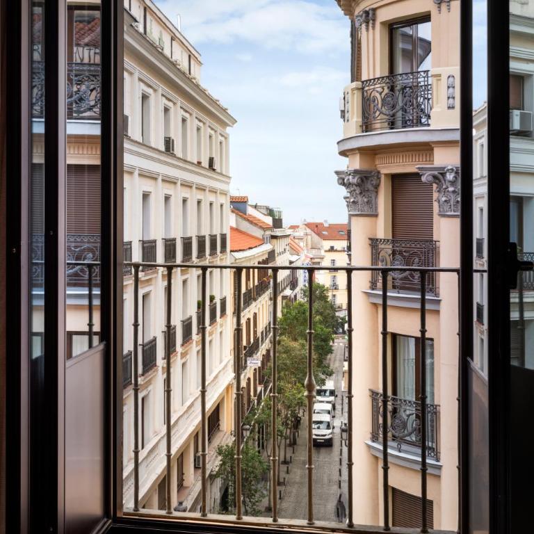 Catalonia Puerta del Sol - Habitación Doble con vistas a la calle - 1 o 2 camas - 3