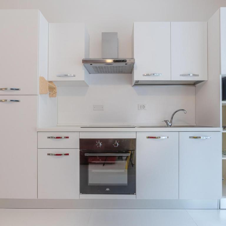 GuestHost - Academy of Fine Arts - Modern Apt with balcony! - Appartamento con 1 Camera da Letto - 2