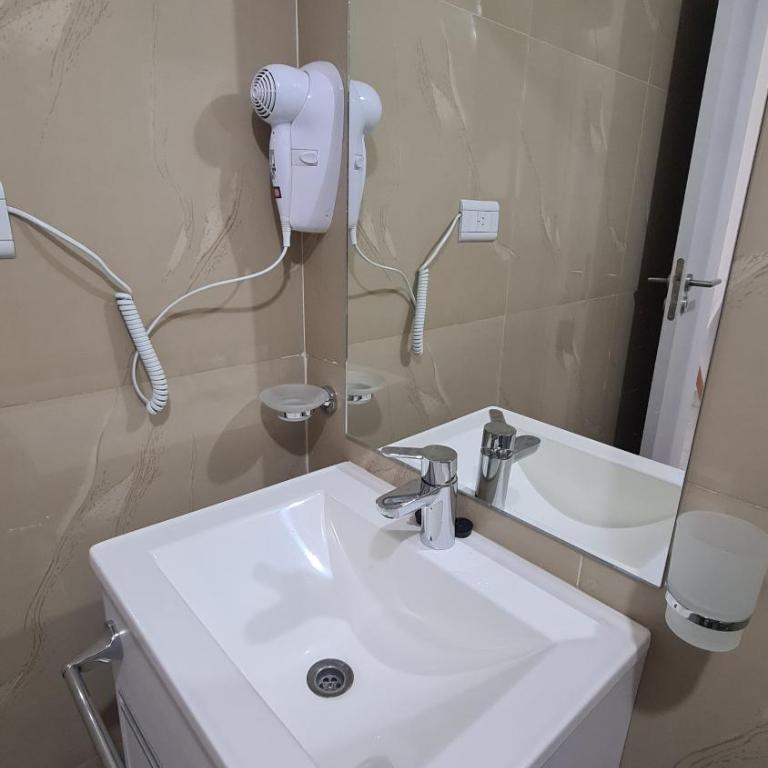 ELOISE I, Lake Towers, El mejor departamento, exc Ubicación, Todo Nuevo - Apartamento de 1 dormitorio - 21