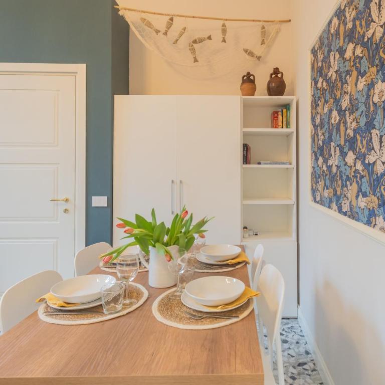 Cinque Giornate 70 Suites by Rent All Como - Appartamento - 4