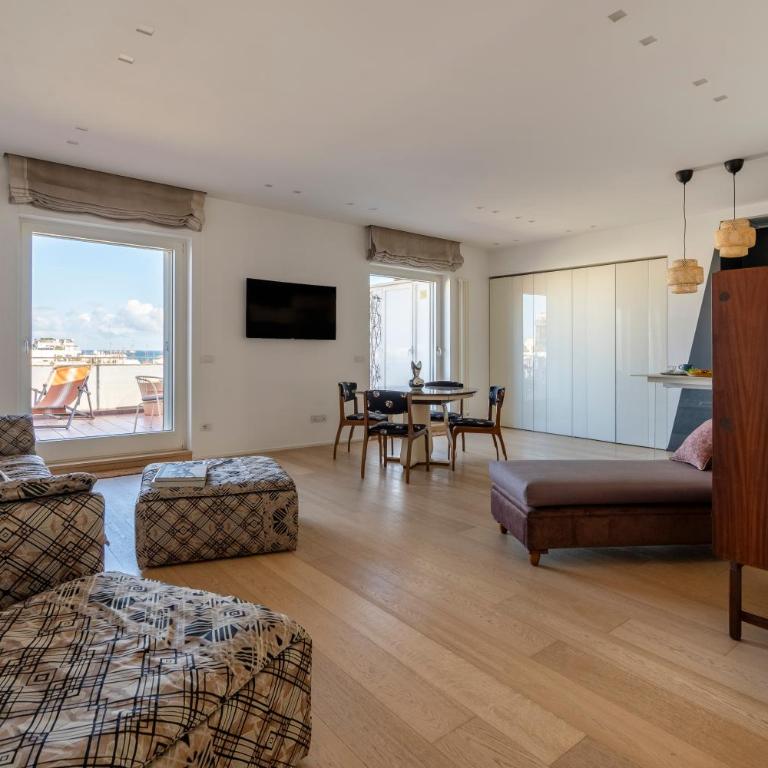 GuestHost - Attico Umbertino Design Apartment with Terrace - Appartamento con 2 Camere da Letto - 4