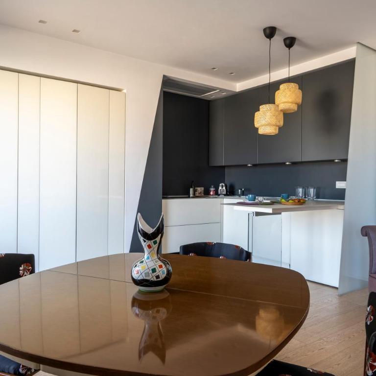 GuestHost - Attico Umbertino Design Apartment with Terrace - Appartamento con 2 Camere da Letto - 13