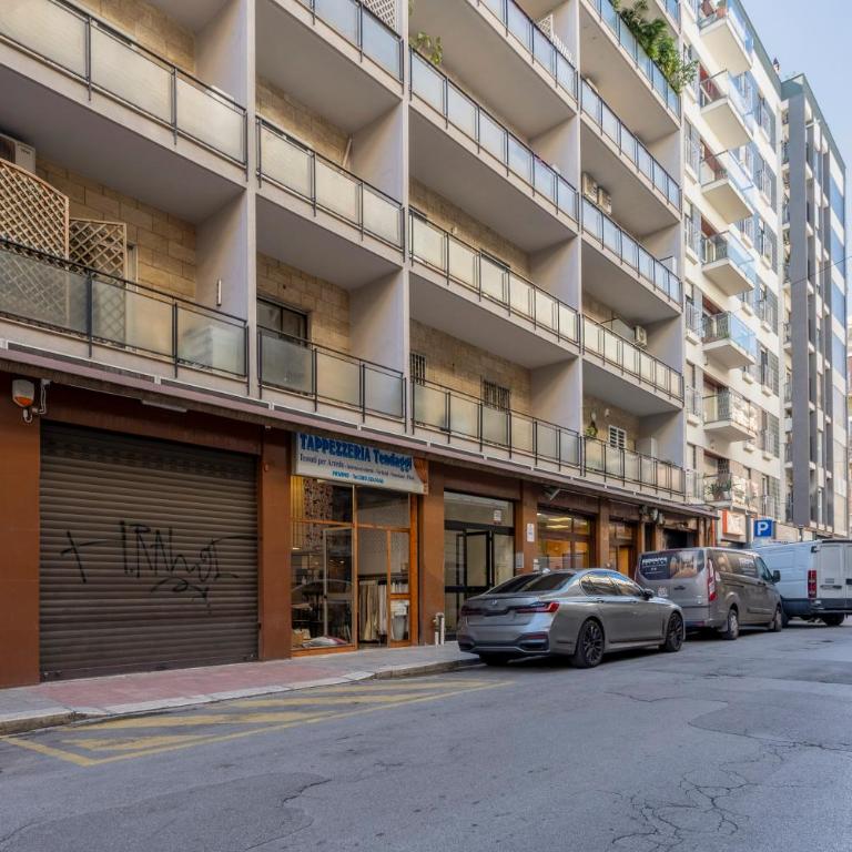 GuestHost - Attico Umbertino Design Apartment with Terrace - Appartamento con 2 Camere da Letto - 25