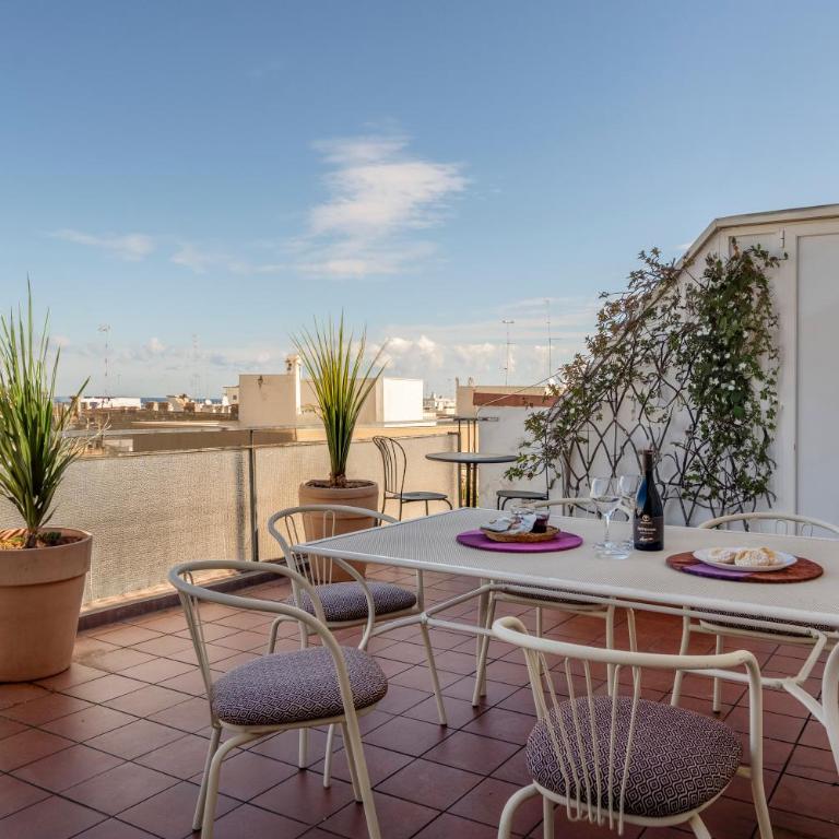 GuestHost - Attico Umbertino Design Apartment with Terrace - Appartamento con 2 Camere da Letto - 2
