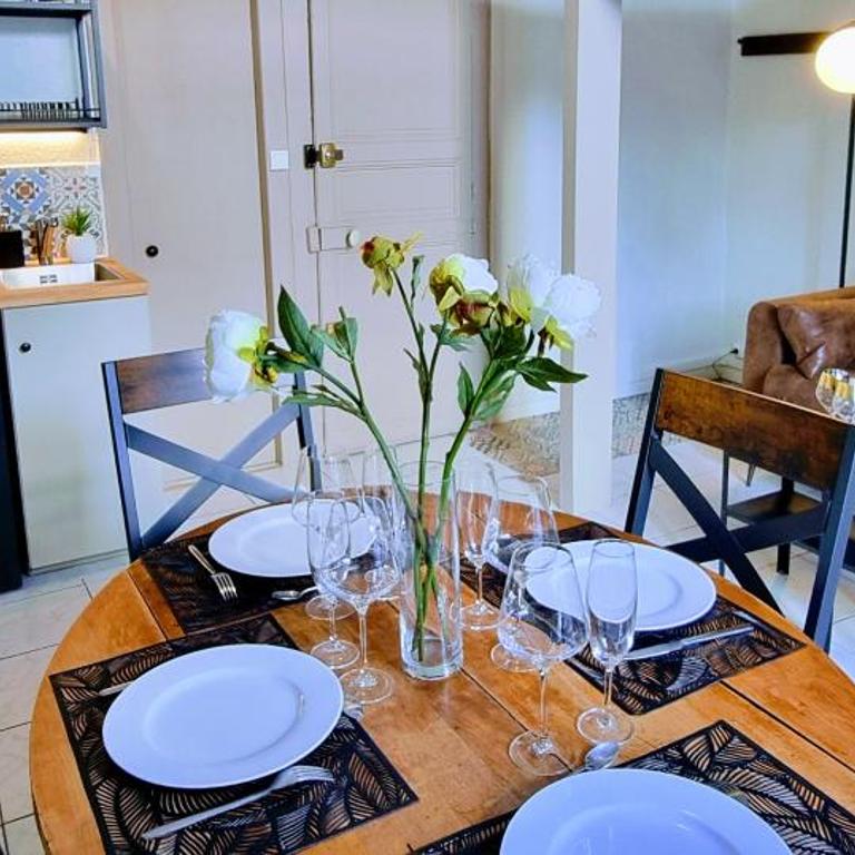 LE MONTMORENCY 35 Authentique Centre Historique Climatisation - Appartement 1 Chambre - 12