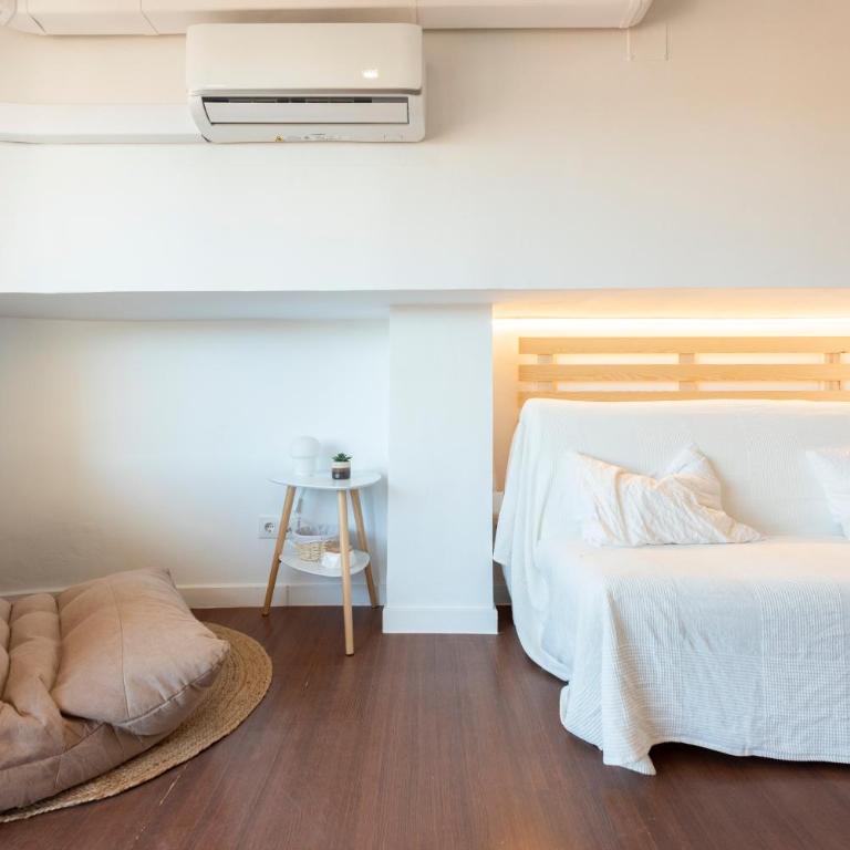 Beach & Fun: Cozy Studio - One-Bedroom Apartment - 5