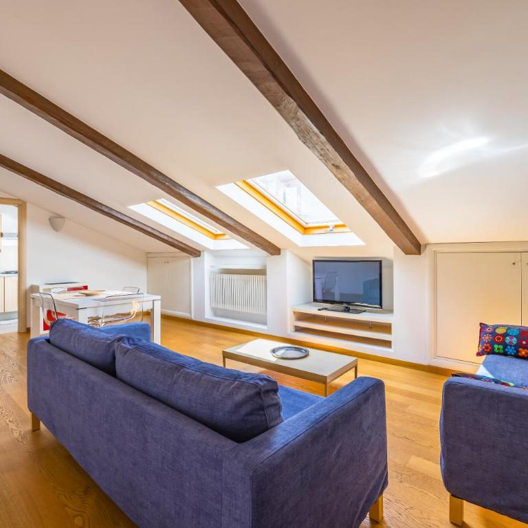 Duomo Grand Family Loft - Two-Bedroom Apartment - 10