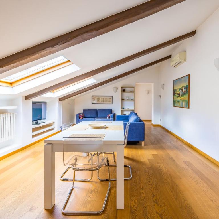 Duomo Grand Family Loft - Two-Bedroom Apartment - 14