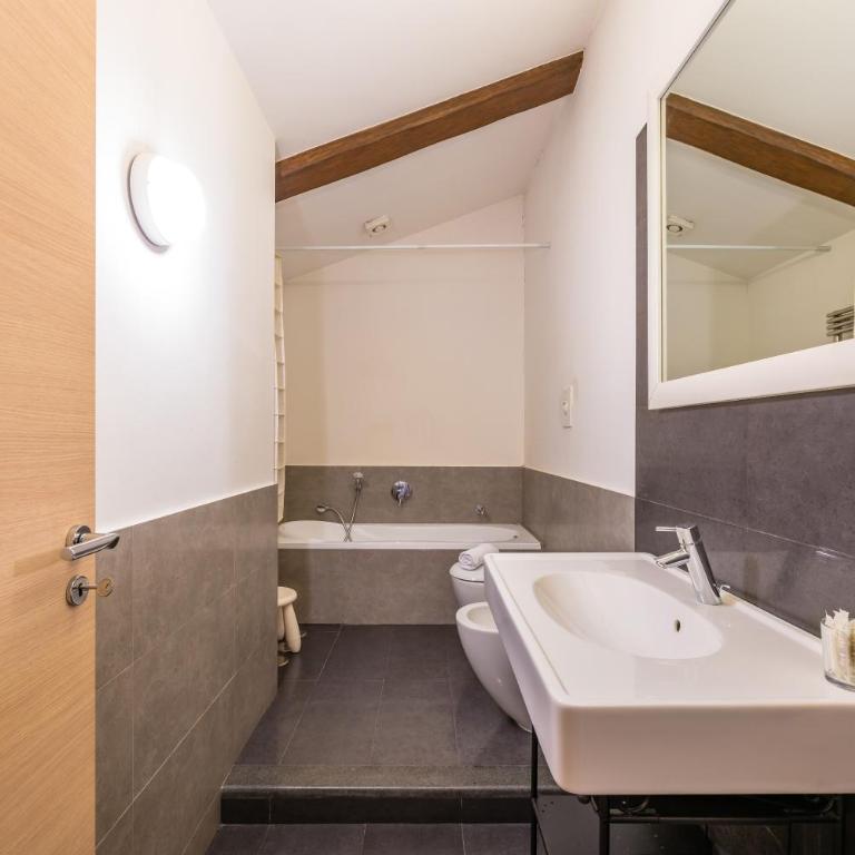 Duomo Grand Family Loft - Two-Bedroom Apartment - 44