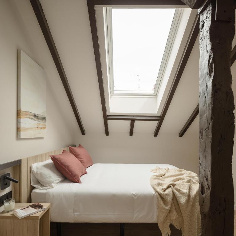 Líbere Bilbao Ledesma - Two-Bedroom Apartment with Terrace - 9