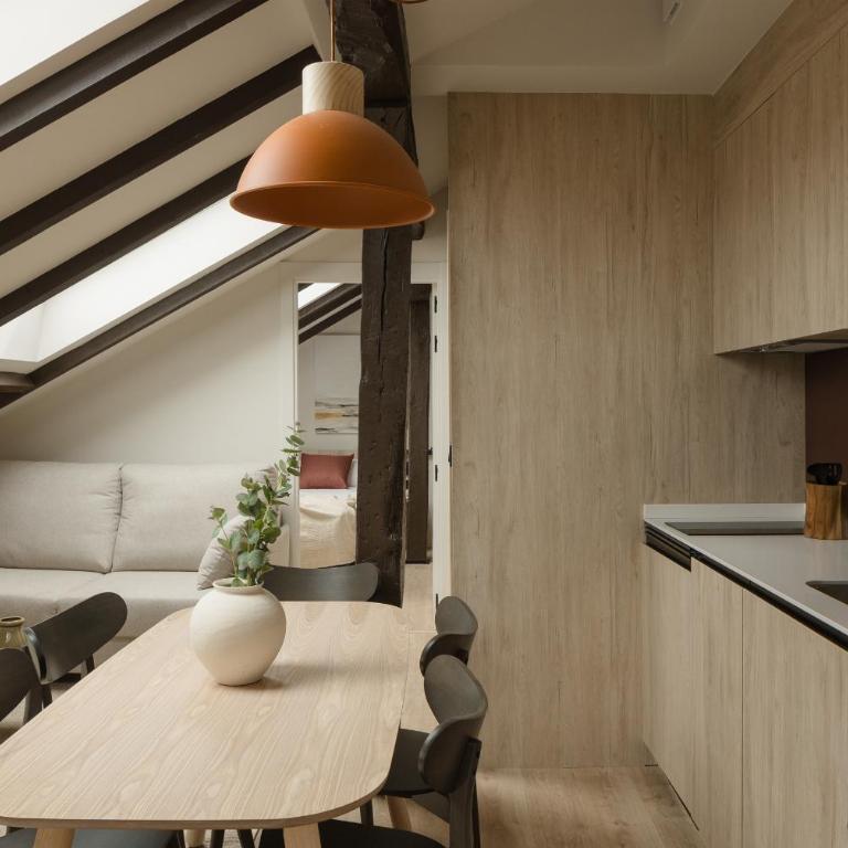 Líbere Bilbao Ledesma - Two-Bedroom Apartment with Terrace - 10