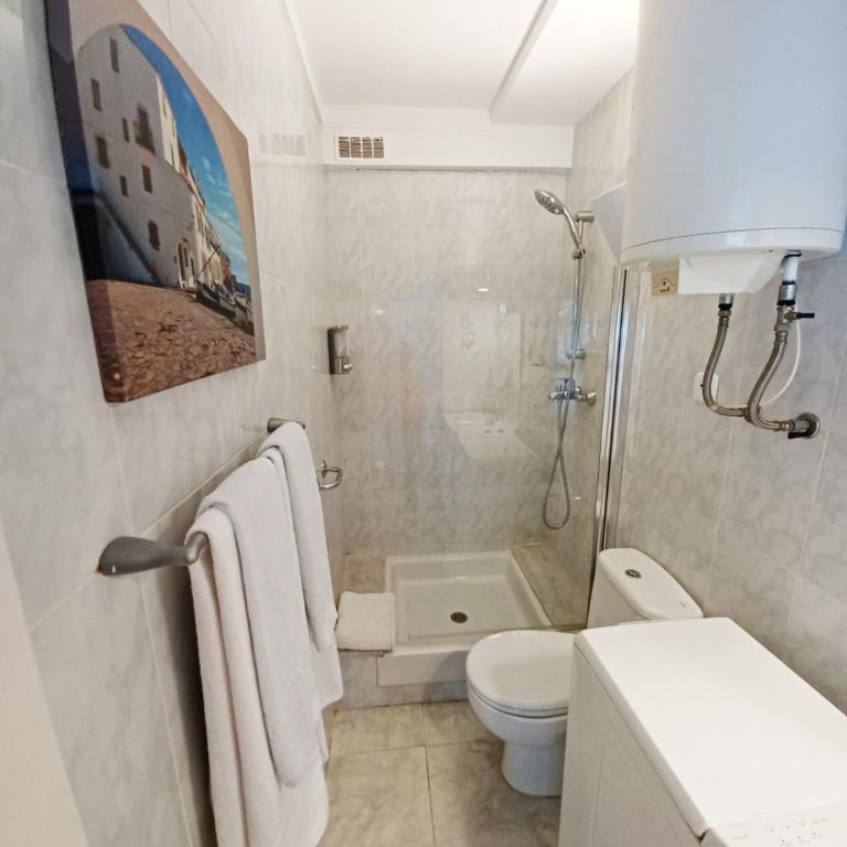 Apt con piscina en Calella de Palafrugell, parking gratuito - Apartamento de 1 dormitorio - 7