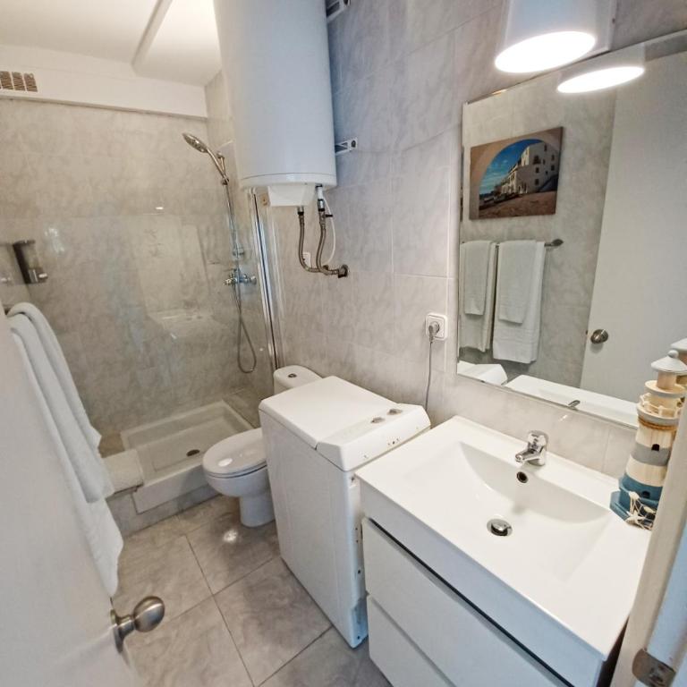 Apt con piscina en Calella de Palafrugell, parking gratuito - Apartamento de 1 dormitorio - 6