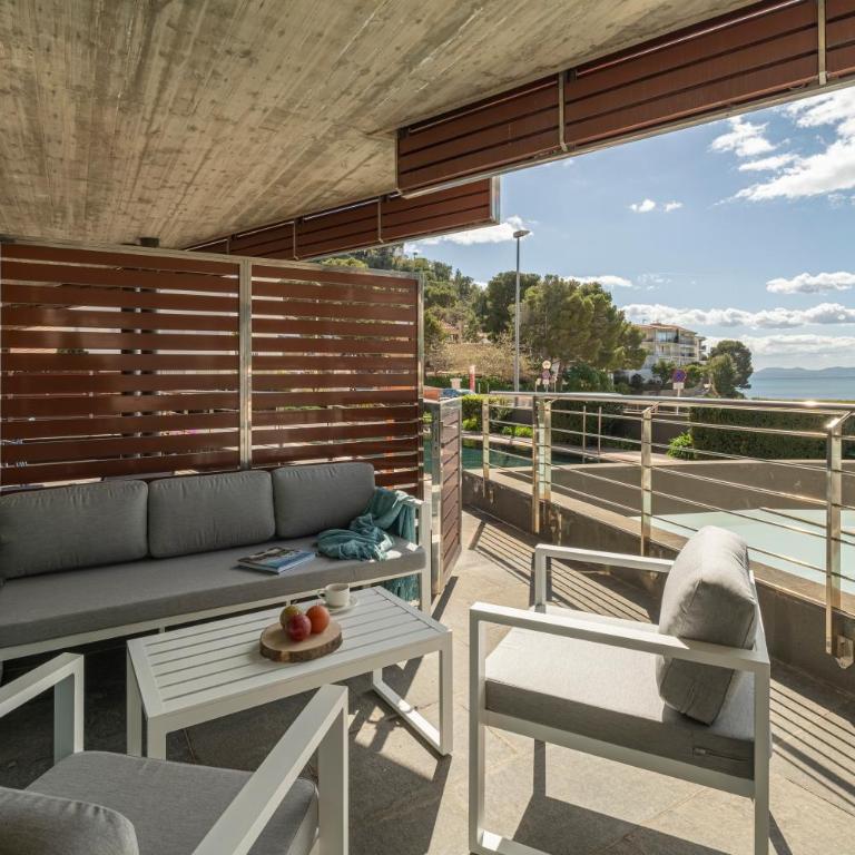 Apartamento con gran terraza delante del mar - Two-Bedroom Apartment - 7