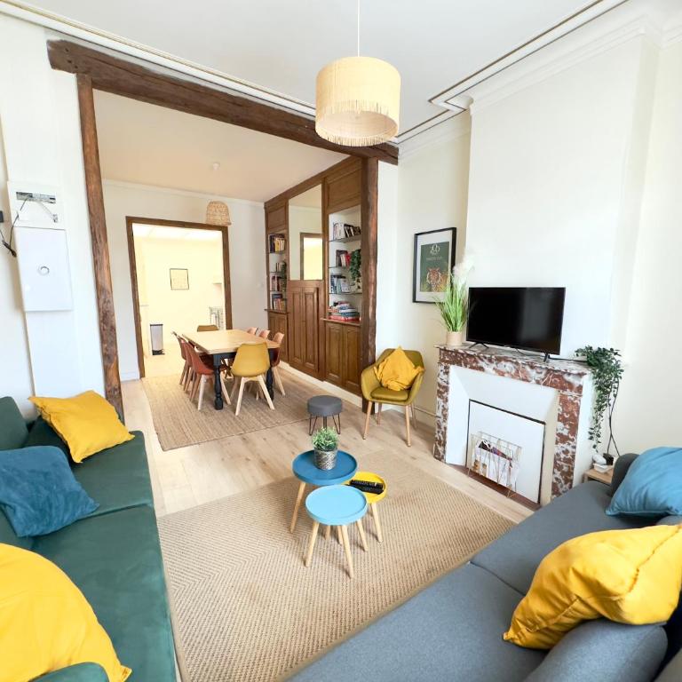 4 Ch - 10 pers - Grande Maison - Parking - Jardin - BBQ - Maison 4 Chambres - 2