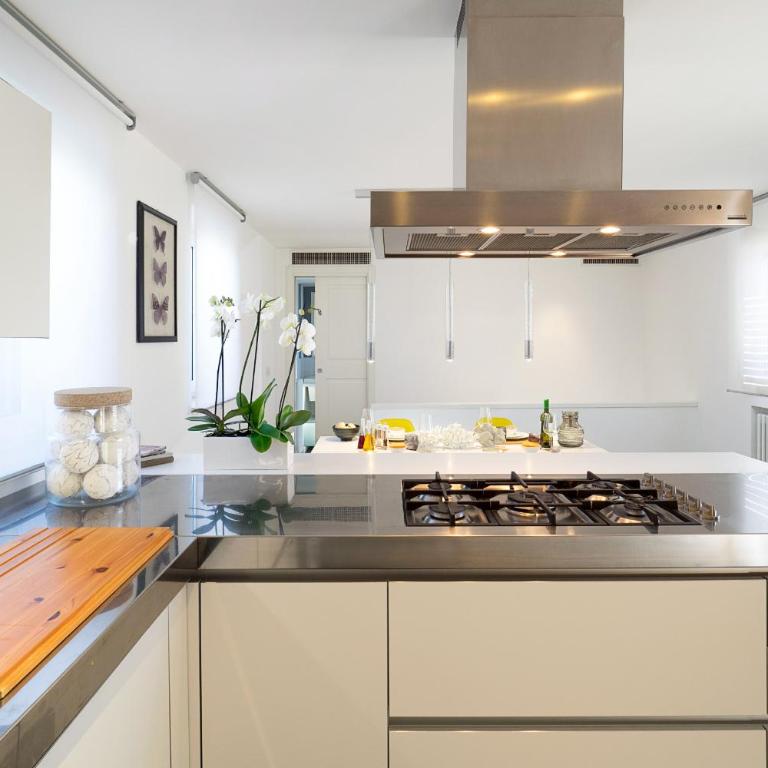 Penthouse Duomo - Apartment with Terrace - 25
