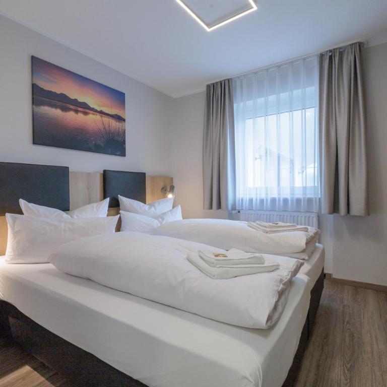 Gästehaus Köpf - Superior Ferienwohnung mit Balkon oder Terrasse zur Südseite - 1