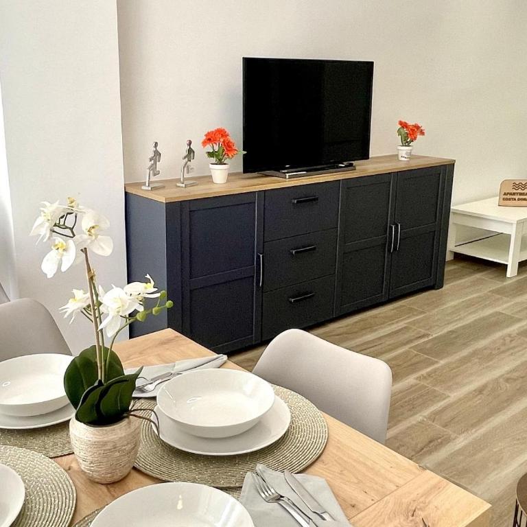APARTBEACH LAS PALMERAS CLIMATIZADO y JUNTO PLAYA - Apartment - 1