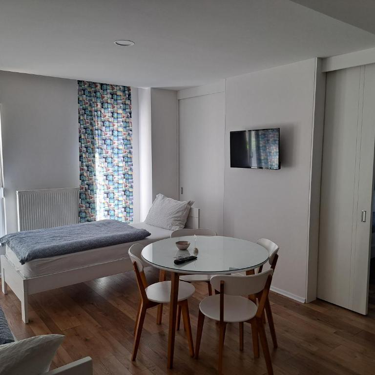 Villa Flower with Free Onsite Parking - Apartment - Ground Floor - 20