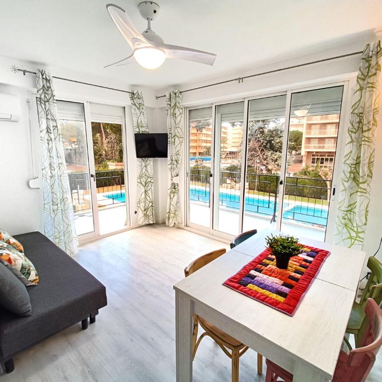 Apartamentos Casanostra - Apartment with Terrace - 7