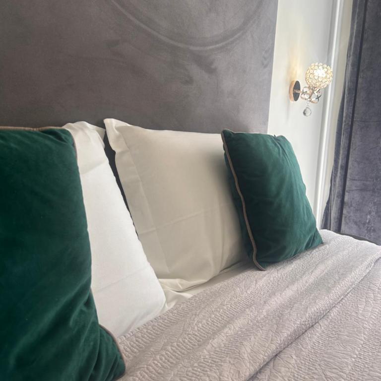 Amaris - Double Room with Private Bathroom - 40