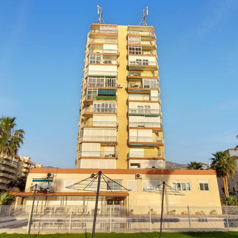 Cozy Apartment In Benalmádena With Wifi - Apartment - 6