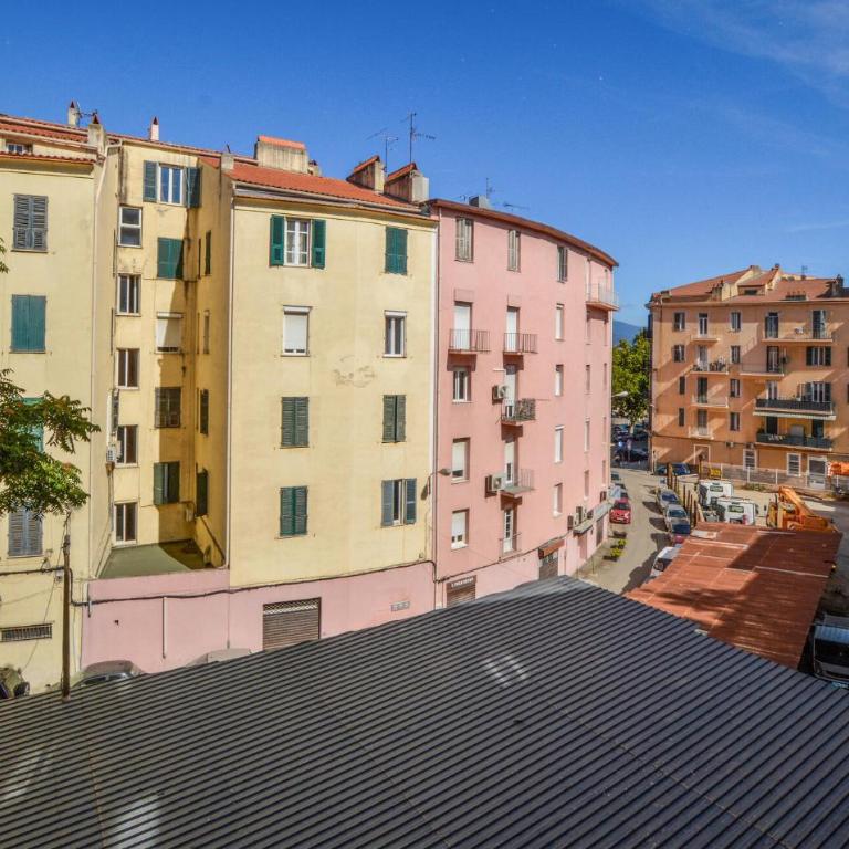 3 Bedroom Cozy Apartment In Ajaccio - Appartement 3 Chambres - 6