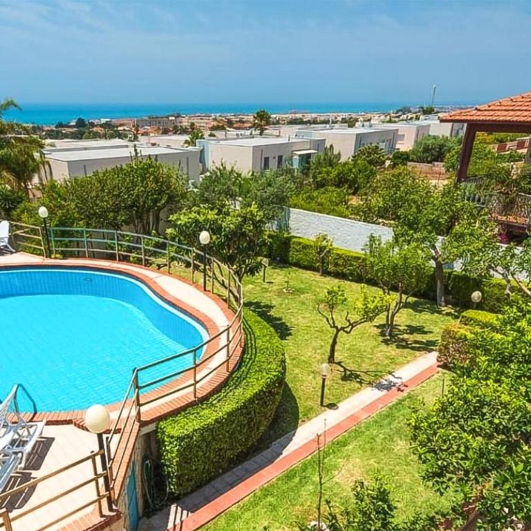 Lovely Home In Marina Di Ragusa - Five-Bedroom Holiday Home - 2