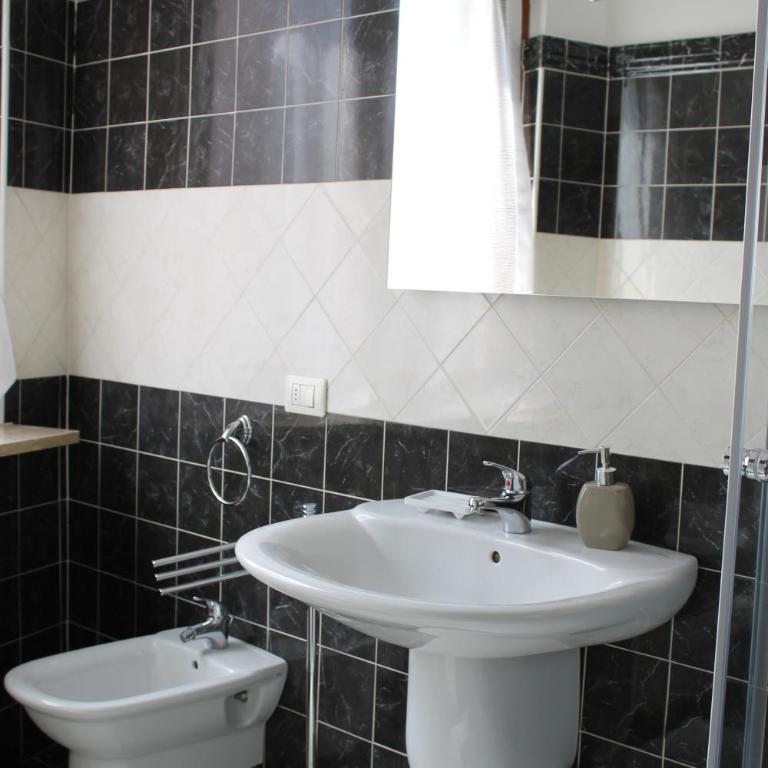 Sabrina Suites - Residenza Piazza Erbe - One-Bedroom Apartment - 19