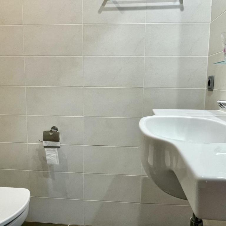 Darsena B 2-5 - Apartment with Pool View - 23