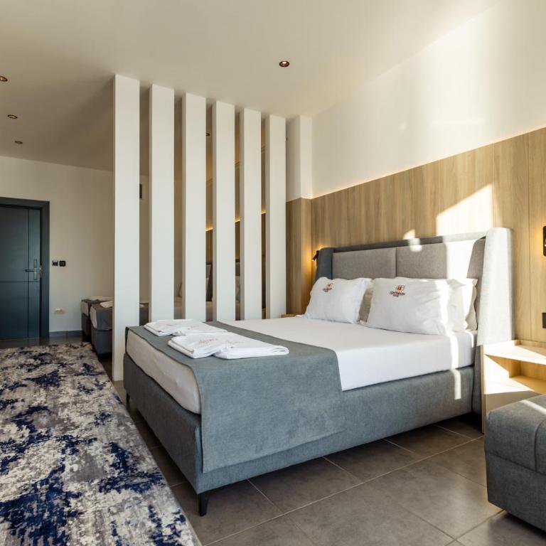 Continental Hotel - Superior Dvokrevetna Soba sa Bračnim Krevetom i Pogledom na More - 11