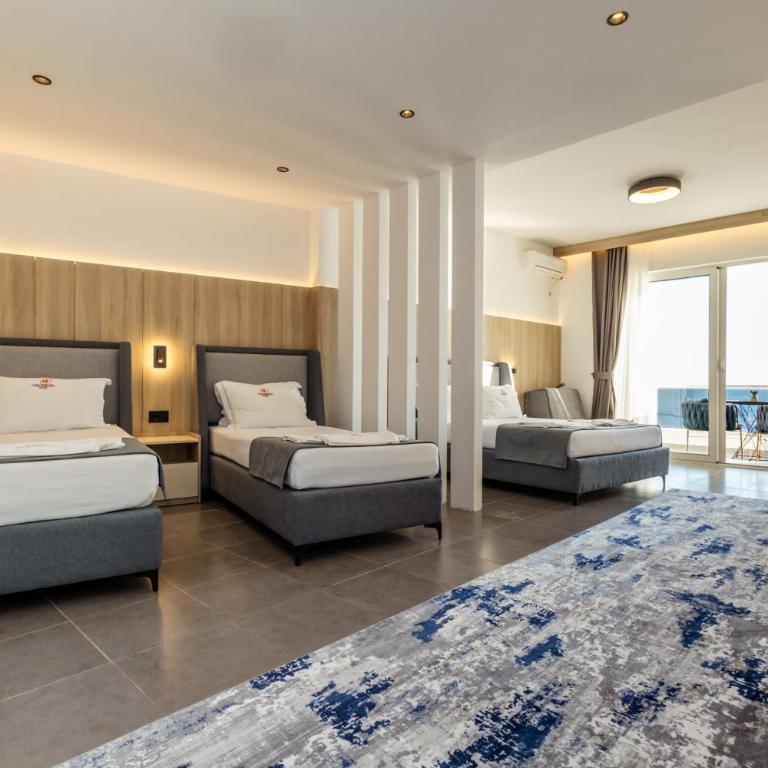 Continental Hotel - Superior Dvokrevetna Soba sa Bračnim Krevetom i Pogledom na More - 16