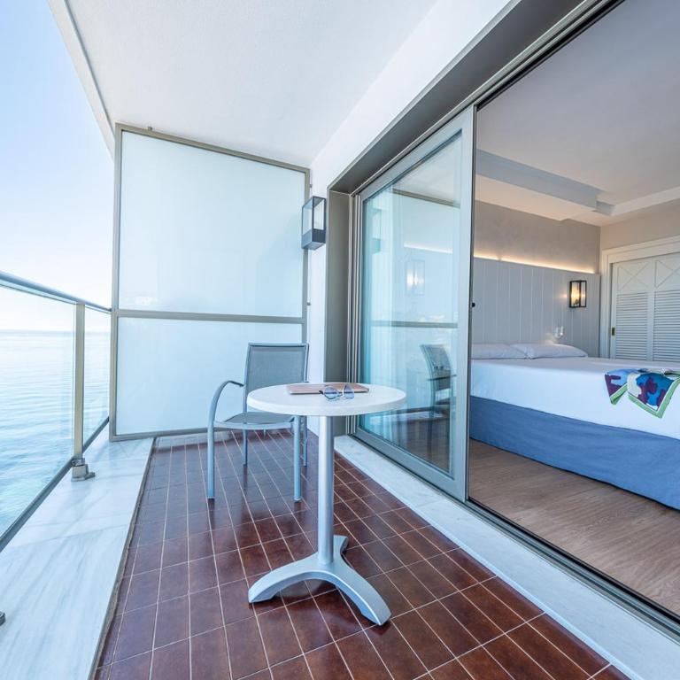 Estival Torrequebrada - Habitación Doble con vistas al mar - 2 camas - 4