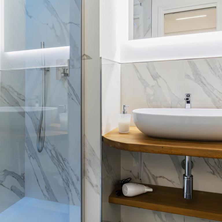 Navona Central Relais - Suite Familiare Deluxe - 7