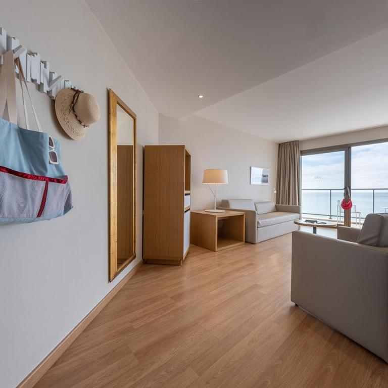 Estival Torrequebrada - Suite con vistas al mar (2 adultos + 2 niños) - 8