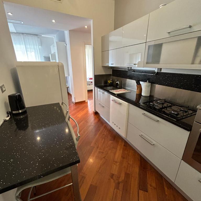Elegant Apartment in Santa by PortofinoVacanze - Appartamento con 2 Camere da Letto - 8