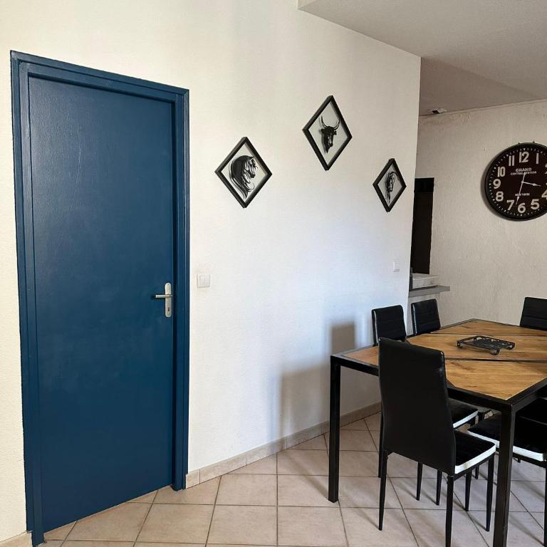 Arles appartement en plein centre historique - Two-Bedroom Apartment - 16