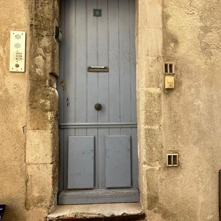Arles appartement en plein centre historique - Two-Bedroom Apartment - 14