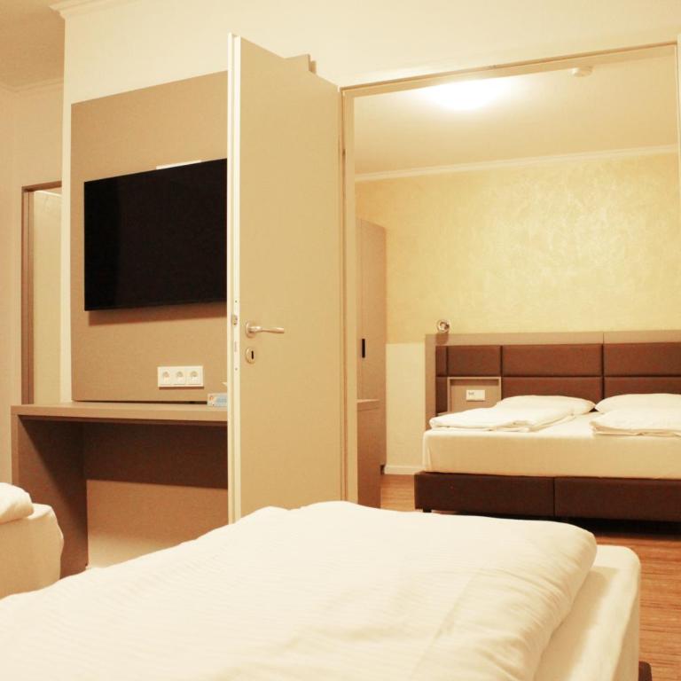 Isar City Hotel - Deluxe Family Room - 6