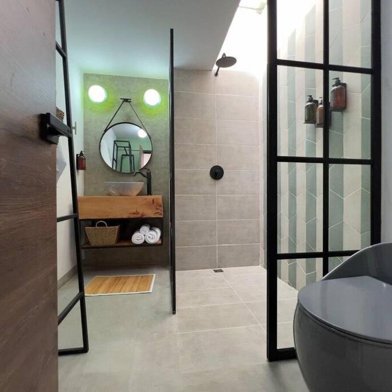 Apto BBC With Jacuzzi In Heart Of Provenza - Two-Bedroom Apartment - 3