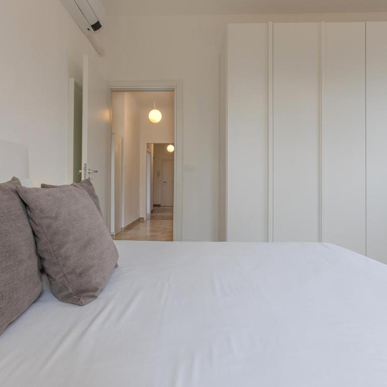GuestHost - Ferrara Il Castello Dazzling Apartment - Two-Bedroom Apartment - 13