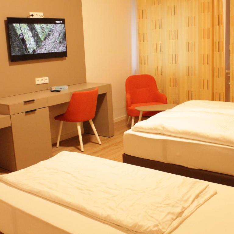 Isar City Hotel - Family Room with Shower - 12