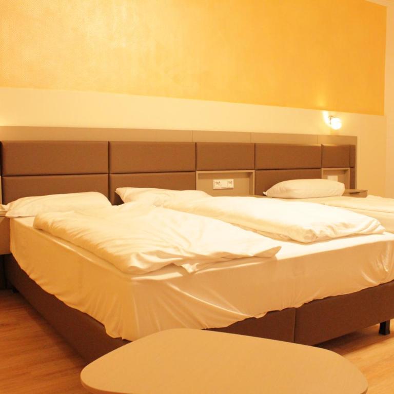 Isar City Hotel - Family Room with Shower - 7