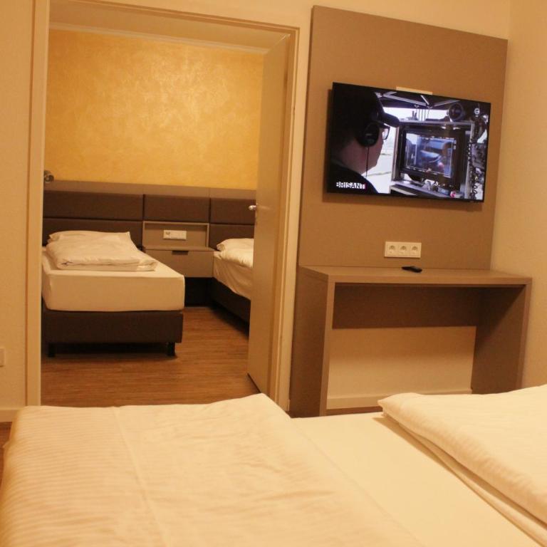 Isar City Hotel - Deluxe Family Room - 1