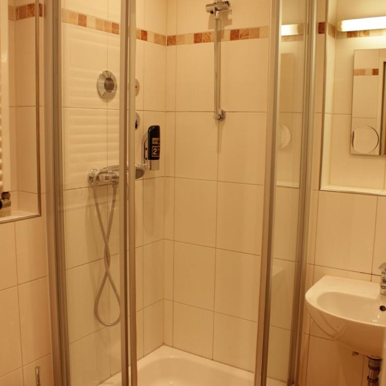 Isar City Hotel - Deluxe Family Room - 7