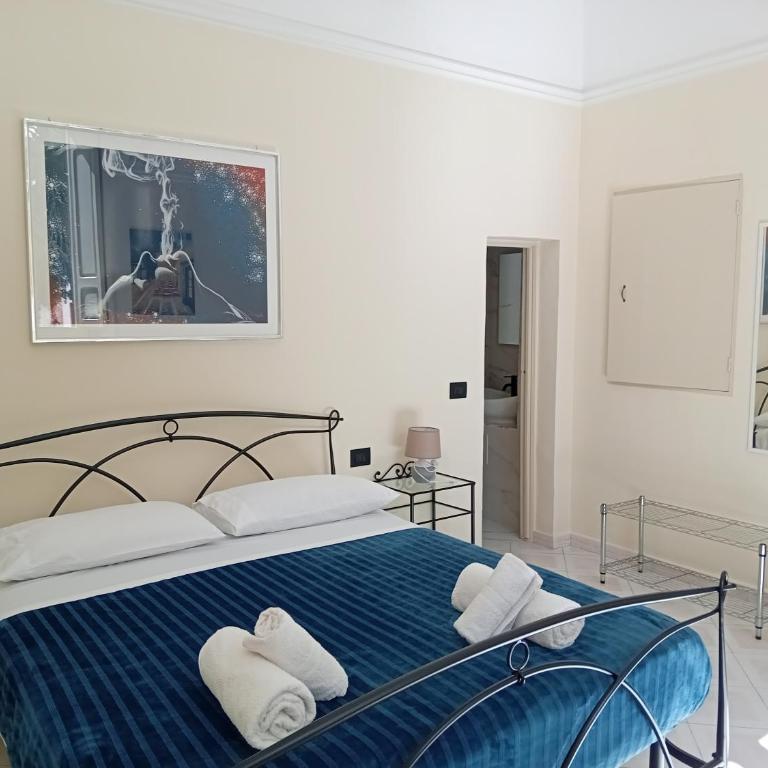 Palazzo Castellano - Camera Matrimoniale con Bagno Privato - 1