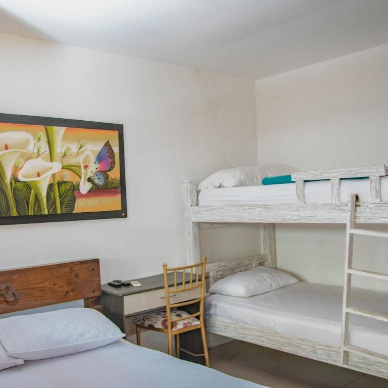 Hotel La Casona de Getsemani - Habitación Cuádruple Estándar - 5