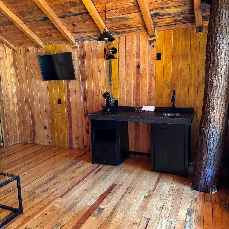 PINE TREE Mazamitla Hotel Boutique & Cabañas - Suite Junior con terraza - 16