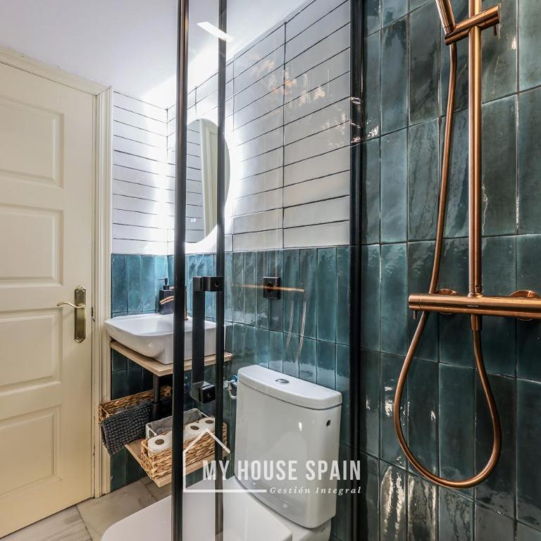 MyHouseSpain - Moderno Estudio en Plaza España - Apartamento de 1 dormitorio - 20